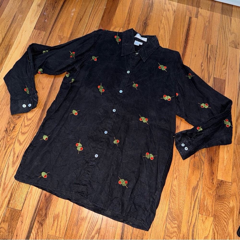 Vintage martini olives linen button down
